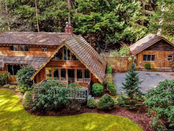 3781 Phillips Rd , Sooke, BC V9Z 0Y3