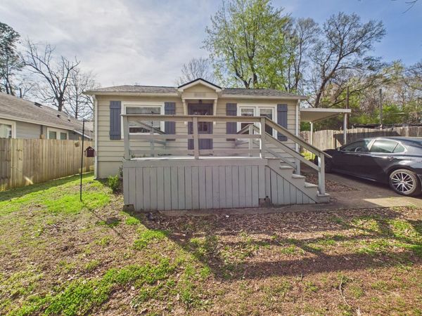 905 Hermitage Dr, Florence, AL