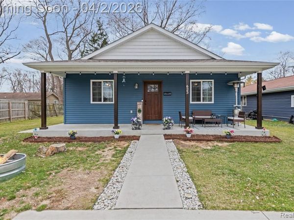 623 Columbia Street, Algonac, MI 48001