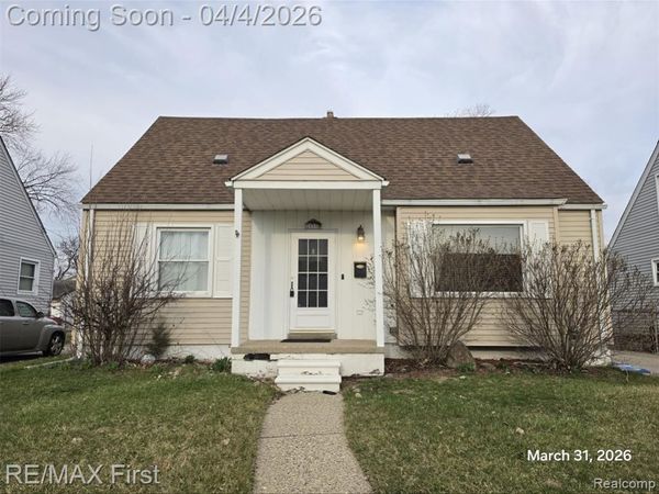 25595 Wiseman Street, Roseville, MI 48066