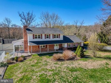 982 FAIRVIEW ROAD, GLENMOORE, PA 19343