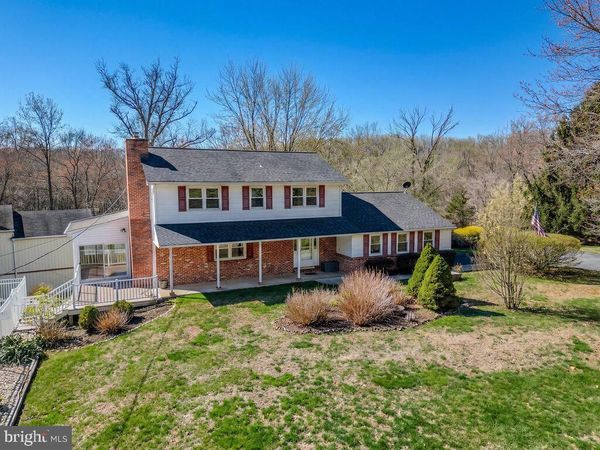 982 FAIRVIEW ROAD, GLENMOORE, PA 19343