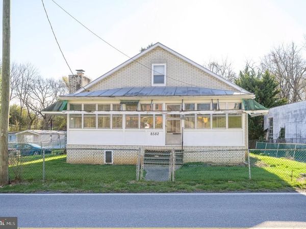 8582 SHEPHERDSTOWN PIKE , SHEPHERDSTOWN, WV 25443
