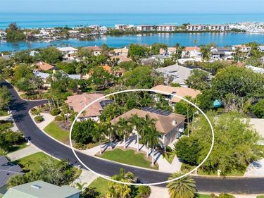 3610 BAYOU CIRCLE, LONGBOAT KEY, FL 34228
