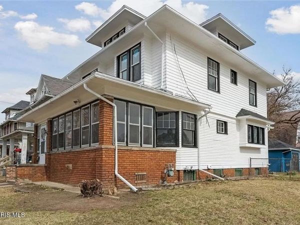 2340 Putnam Street, Toledo, OH 43620