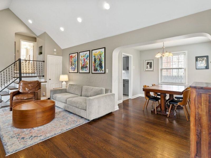 243 N Stanwood Road , Bexley, OH 43209 Photo 4