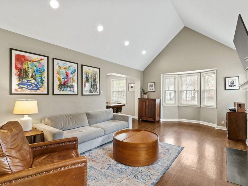 243 N Stanwood Road , Bexley, OH 43209 Photo 5