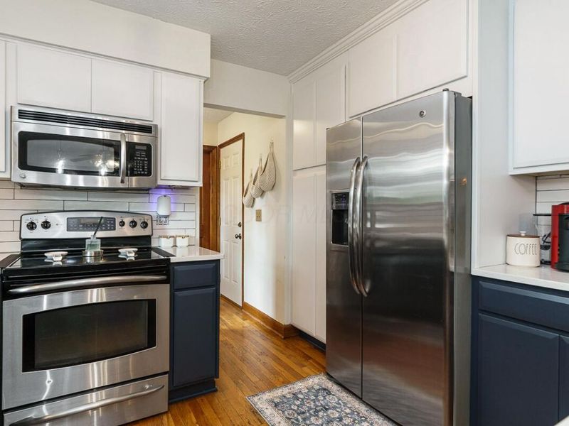 453 Whitson Drive, Columbus, OH 43230 Photo 16