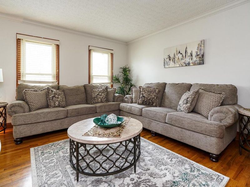 453 Whitson Drive, Columbus, OH 43230 Photo 6