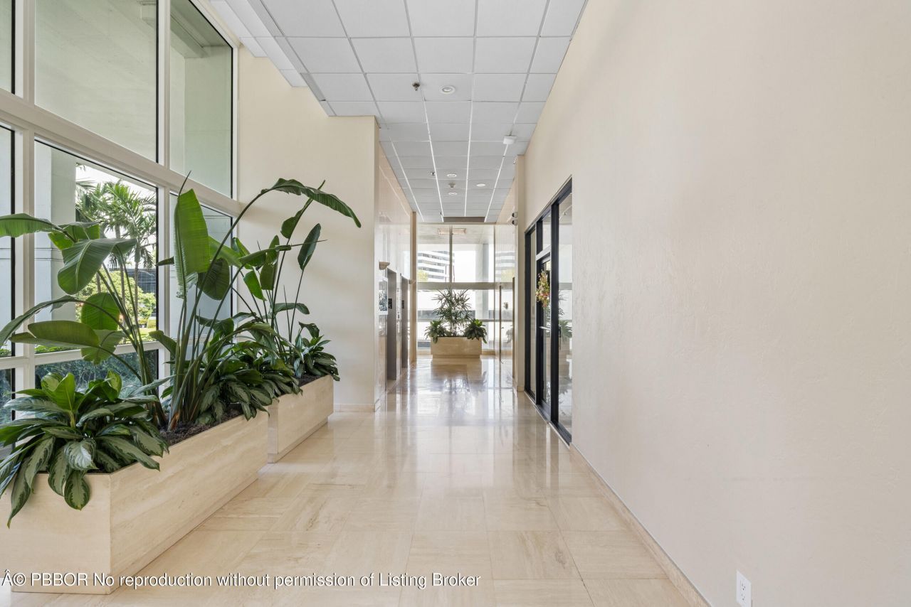 400 N Flagler Drive, Unit 2003, West Palm Beach, FL 33401 Photo