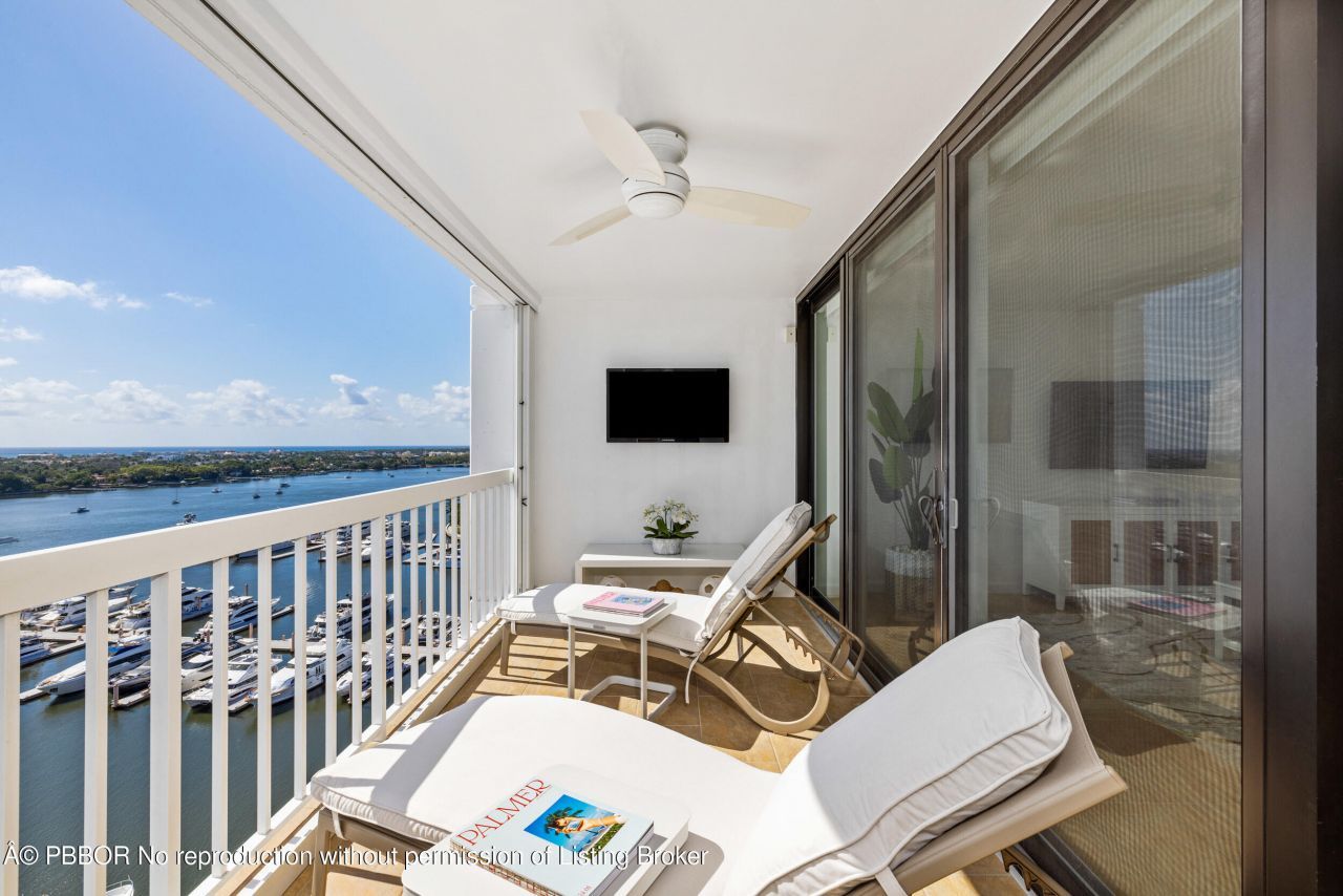 400 N Flagler Drive, Unit 2004, West Palm Beach, FL 33401 Photo