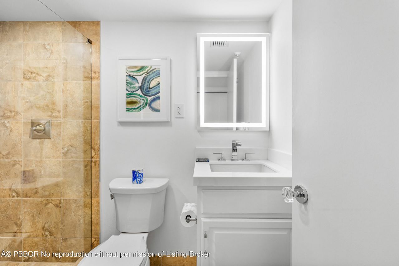 400 N Flagler Drive, Unit 2004, West Palm Beach, FL 33401 Photo