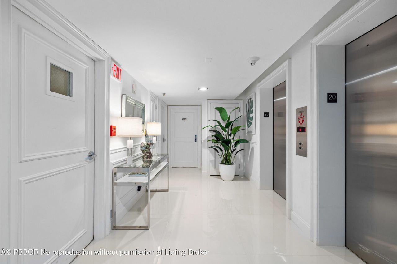 400 N Flagler Drive, Unit 2004, West Palm Beach, FL 33401 Photo