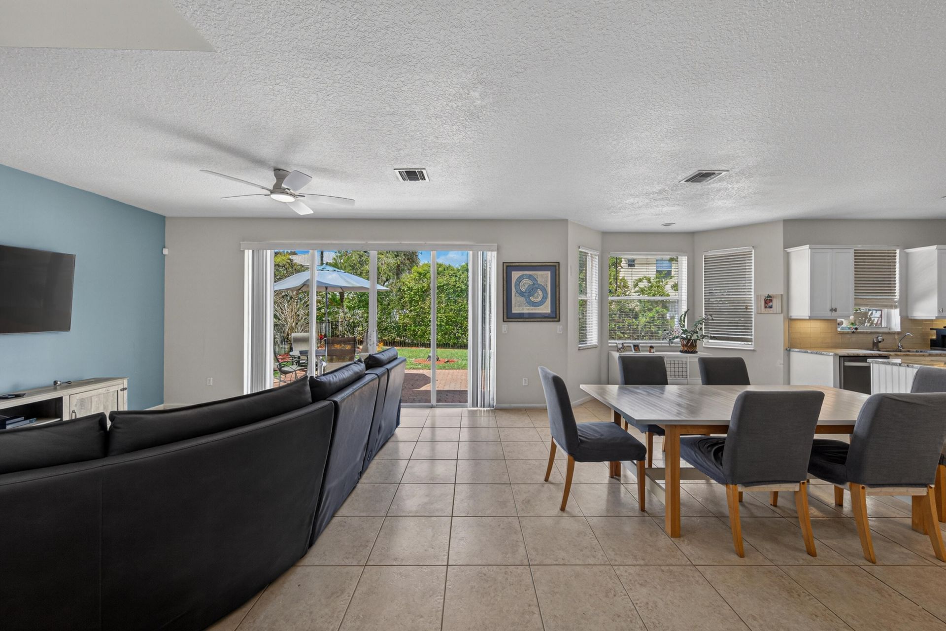 2078 Reston Circle, Royal Palm Beach, FL 33411 Photo