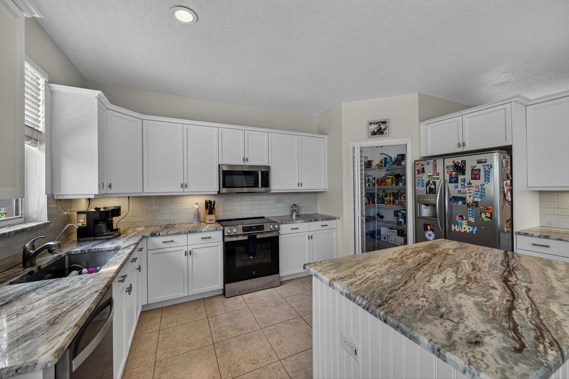 2078 Reston Circle, Royal Palm Beach, FL 33411 Photo