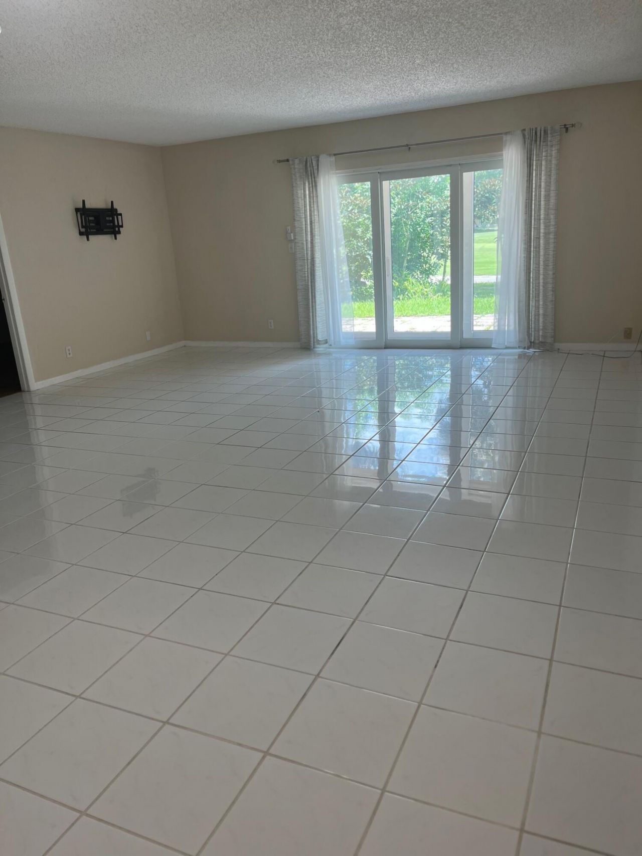 4054 N Pine Island Road, Unit 1a, Sunrise, FL 33351 Photo