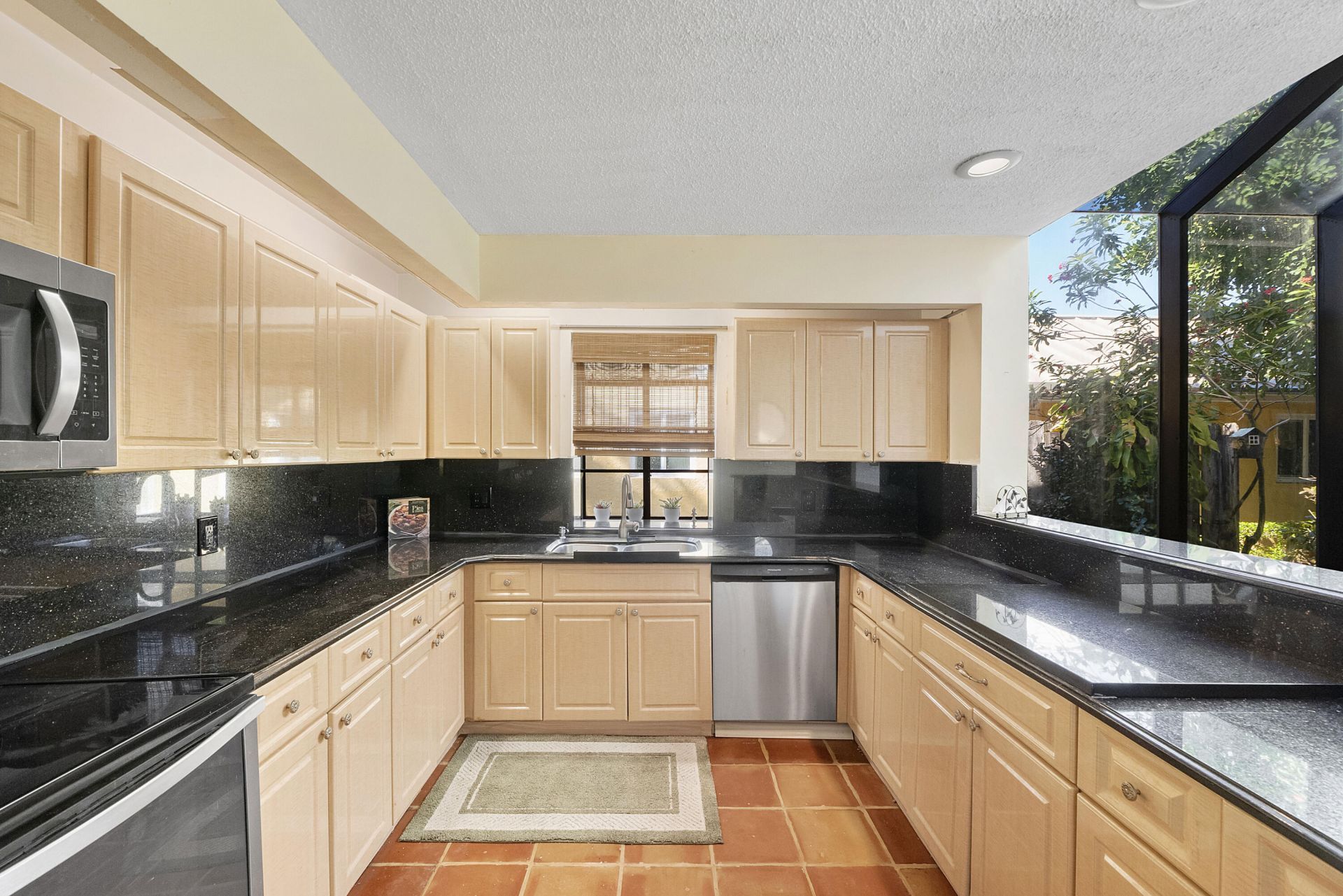 10551 NW 3rd Manor, Coral Springs, FL 33071 Photo