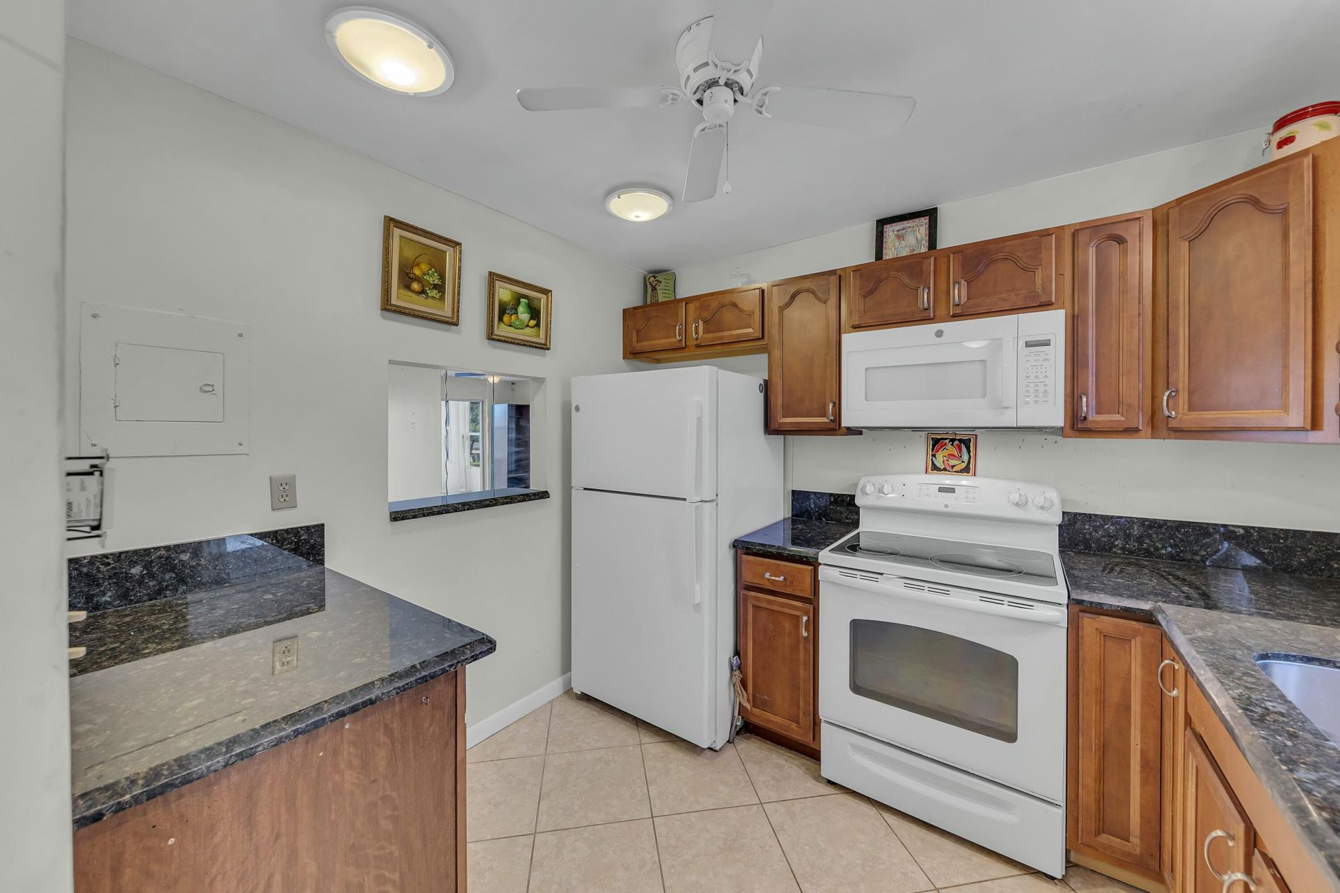 9401 Sunrise Lakes Boulevard, Unit 311, Sunrise, FL 33322 Photo