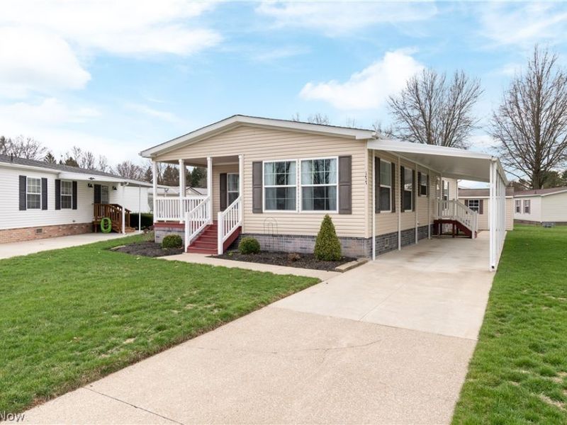 177 D Street SW, Navarre, OH 44662 Photo 2