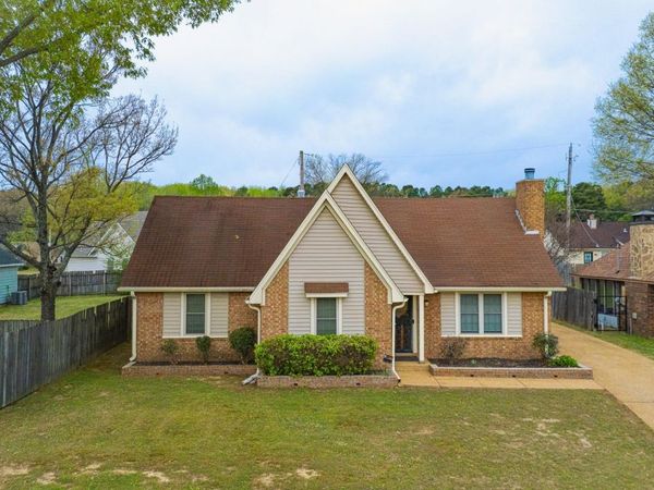 4765 BARKSHIRE DR, Memphis, TN 38141