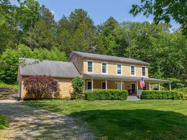 18 Tunnel , Roxbury, CT 06783