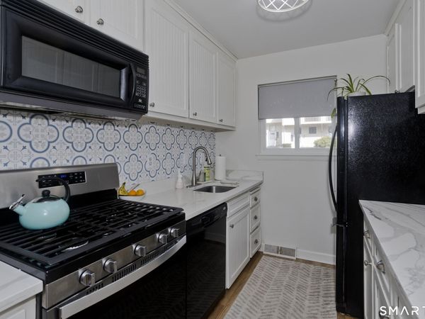 803 Timber, Unit 803, Canton, CT 06019