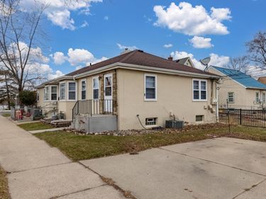 4459 28th Avenue S, Minneapolis, MN 55406