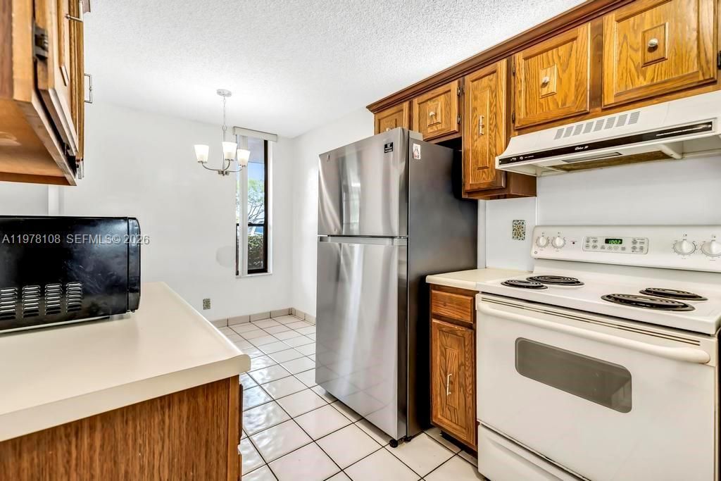 5802 Coral Lake Dr , Unit 102, Margate, FL 33063 Photo