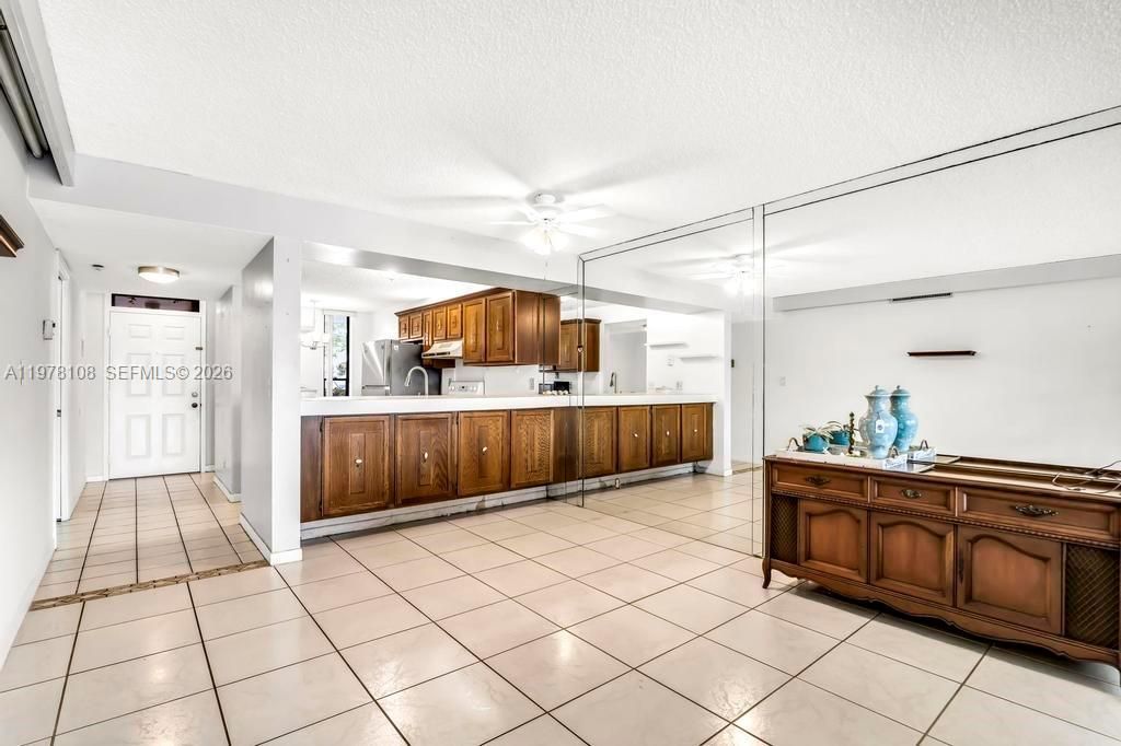 5802 Coral Lake Dr , Unit 102, Margate, FL 33063 Photo