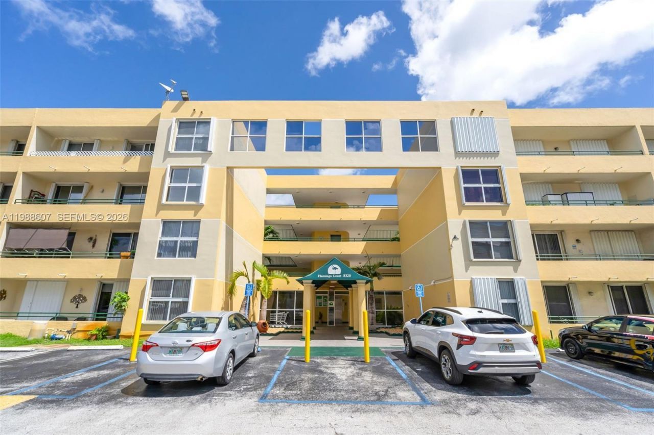 8320 NW 8th St, Unit 2-414, Miami, FL 33126 Photo