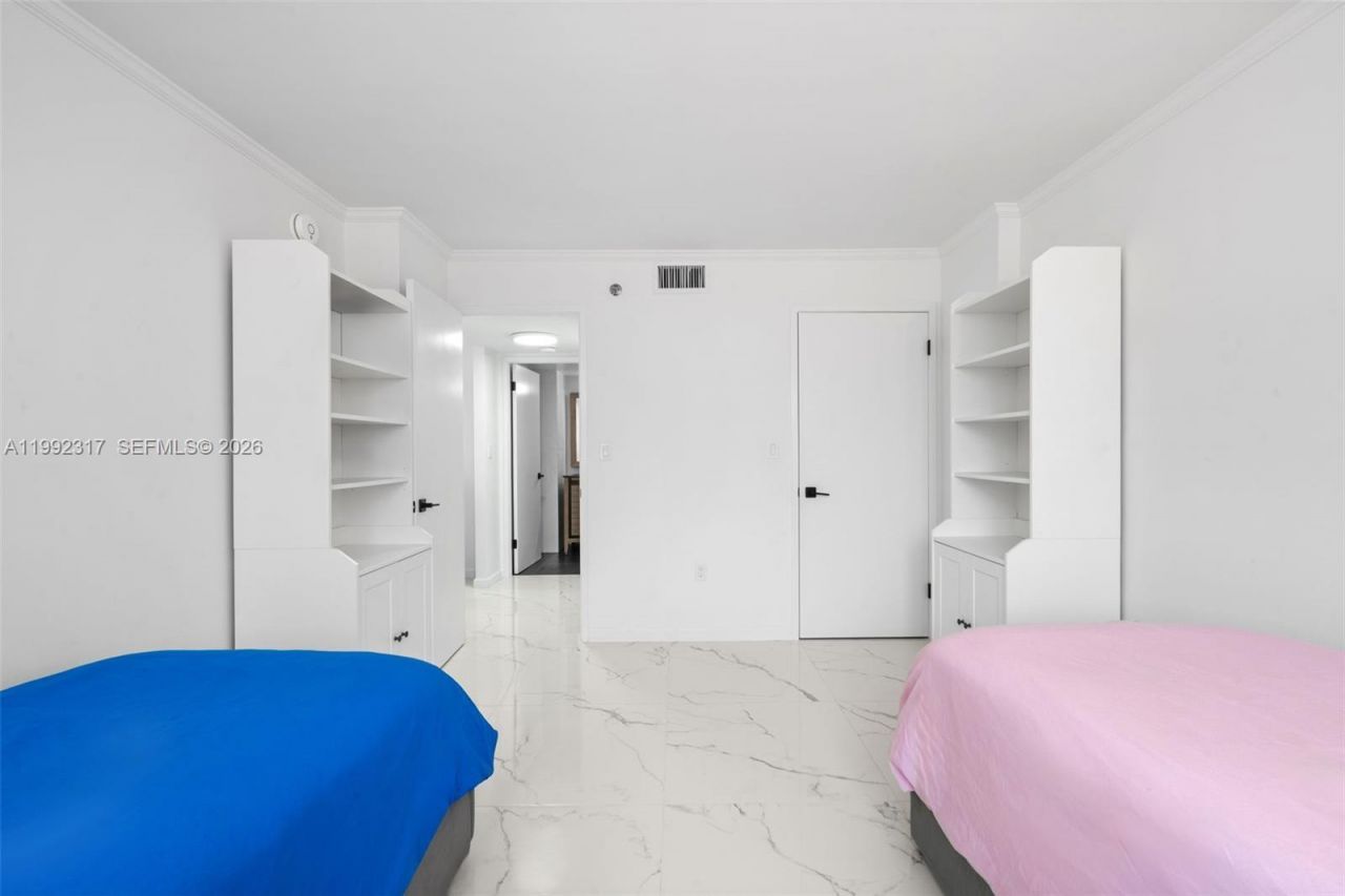 210 174th St , Unit 2112, Sunny Isles Beach, FL 33160 Photo