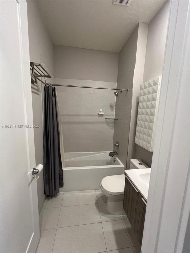10355 NW 66th St, Unit 10355, Doral, FL 33178 Photo