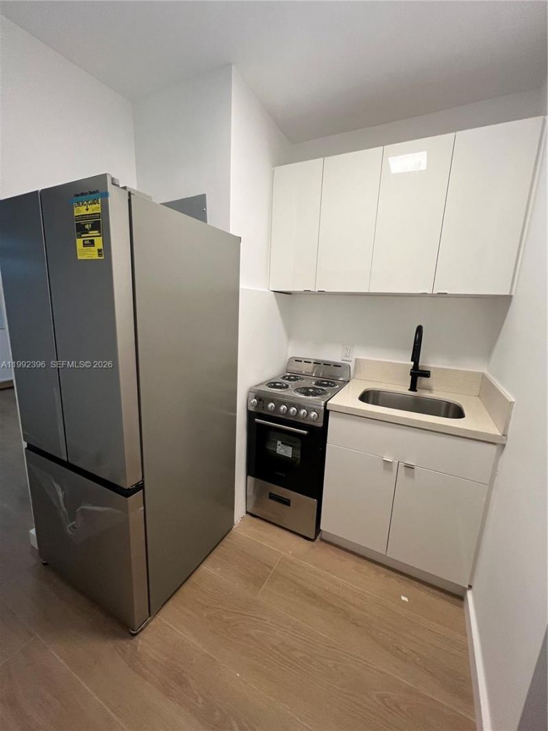 7035 NE 4th Ct , Unit 4, Miami, FL 33138 Photo