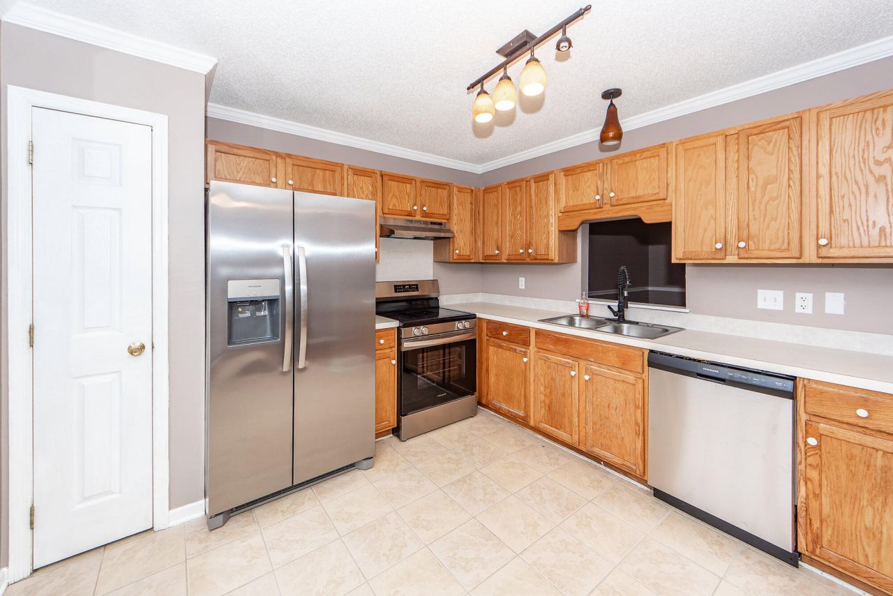 1324 Winterberry Avenue Photo 10