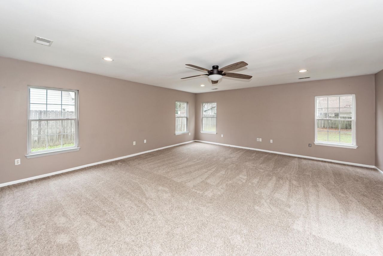 1324 Winterberry Avenue Photo 12