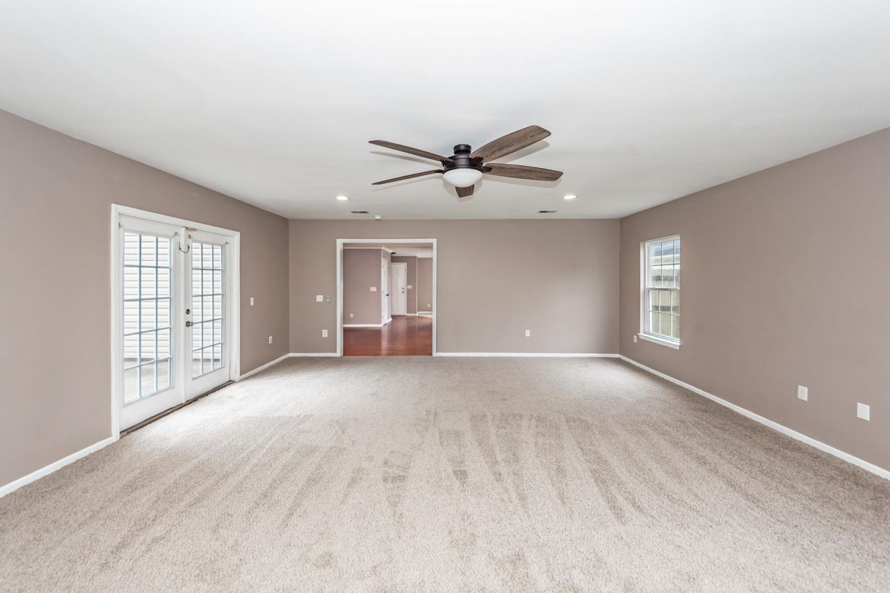 1324 Winterberry Avenue Photo 14