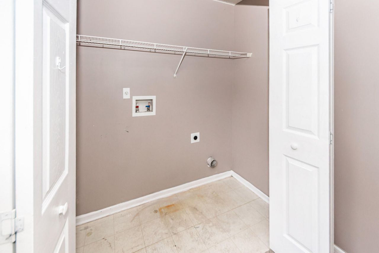 1324 Winterberry Avenue Photo 15