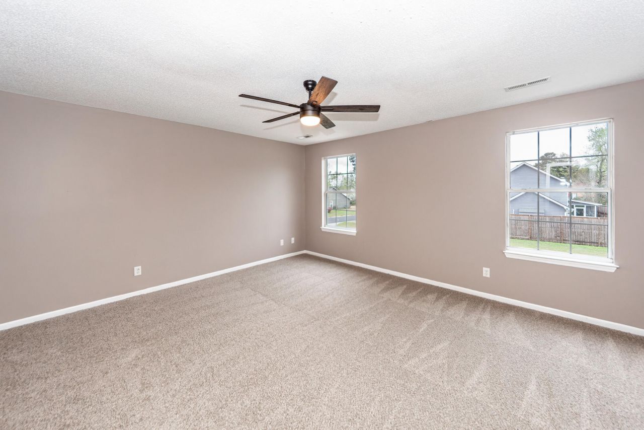 1324 Winterberry Avenue Photo 16