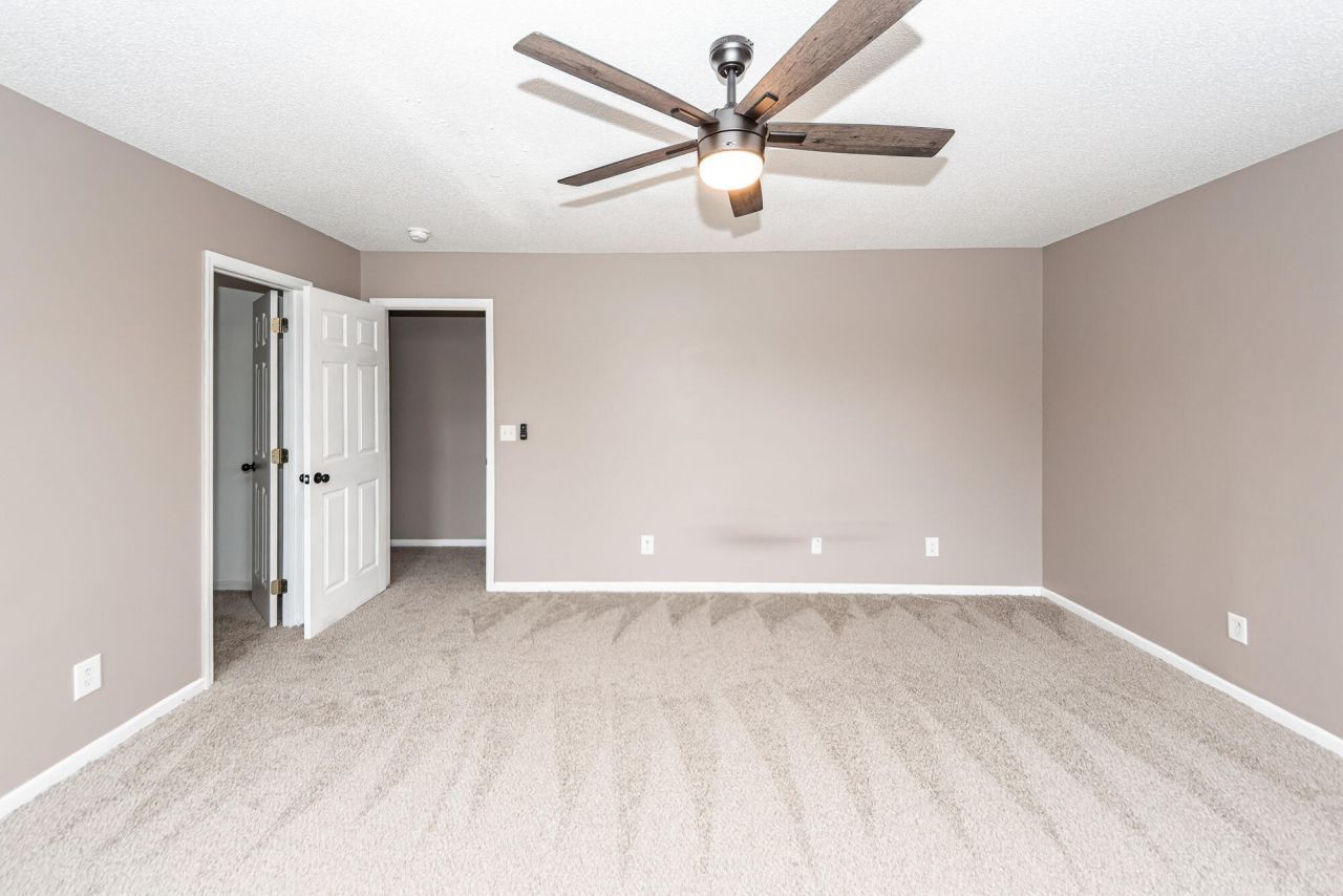 1324 Winterberry Avenue Photo 18