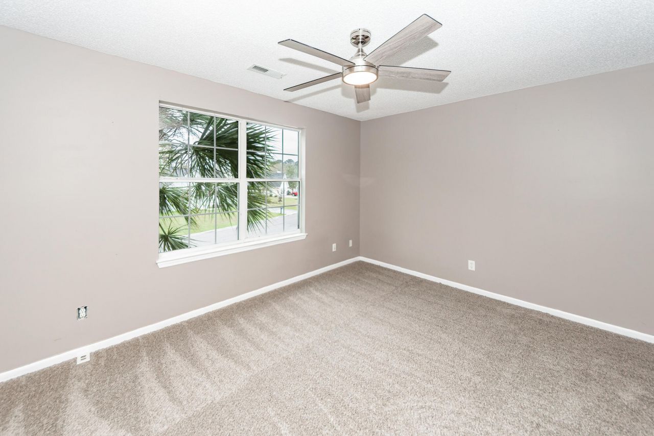 1324 Winterberry Avenue Photo 22