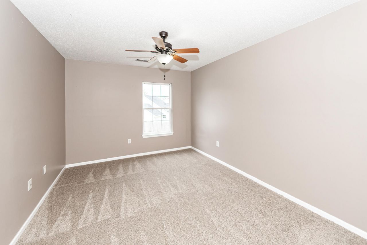 1324 Winterberry Avenue Photo 32