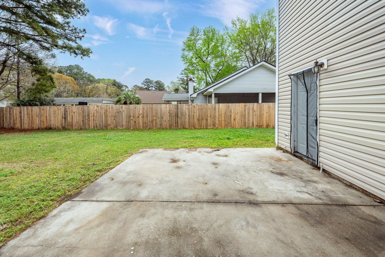 1324 Winterberry Avenue Photo 35