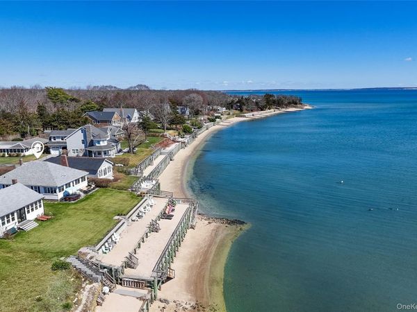 1400 Peconic Bay Boulevard , Jamesport, NY 11901
