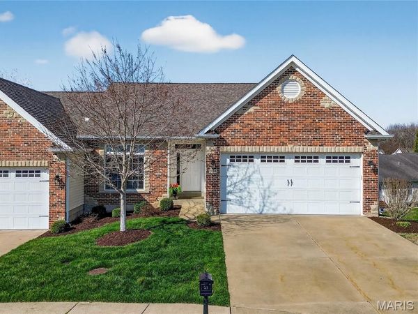 304 Gullane Drive, St Charles, MO 63301