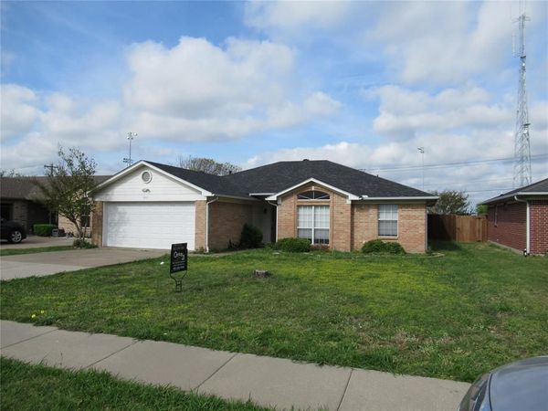 6910 Sayle Street, Greenville, TX 75402