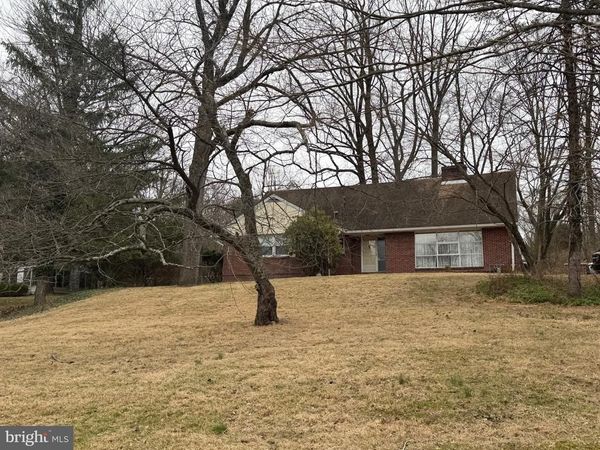 47 MONTAGUE AVENUE, EWING, NJ 08628