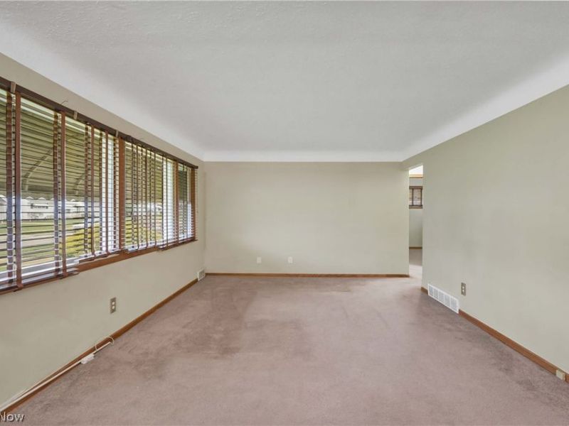 1604 Empire Road , Wickliffe, OH 44092 Photo 5