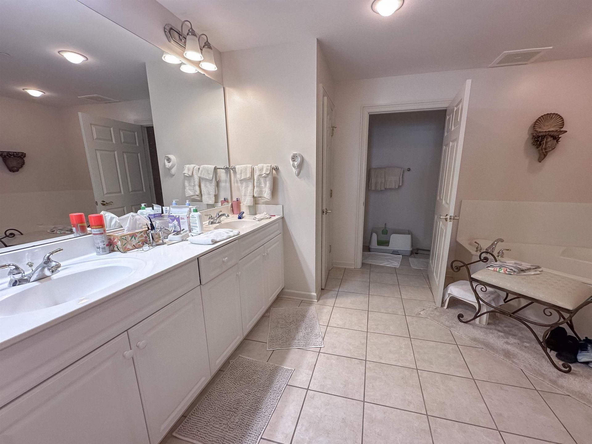 8500 Margate Circle Photo 19