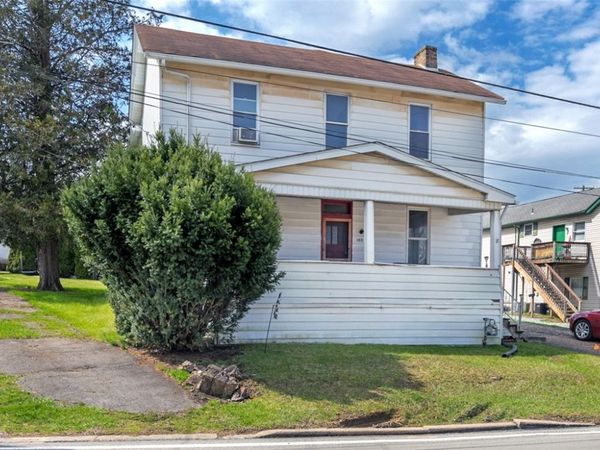 303 Agnew Rd , Jeannette, PA 15644