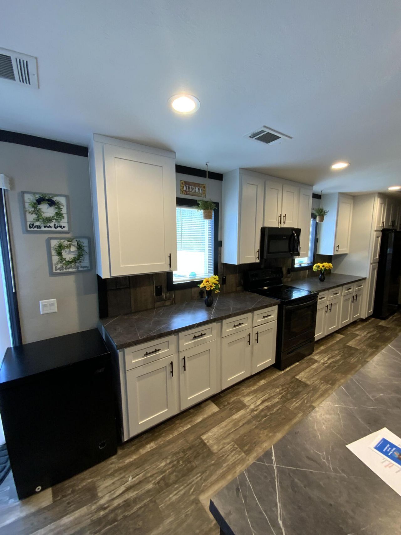 470 Stokes Road Photo 13